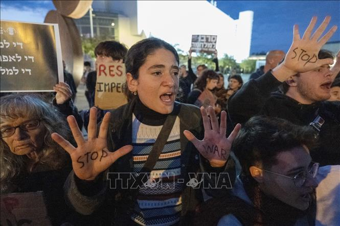 Xung đột tại Trung Đông: Biểu tình phản đối chiến tranh ở Israel và Iraq